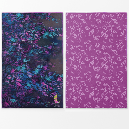 Serviette arborant un design floral de glycine sombre et dramatique d&